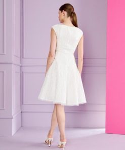 Modestmove.shop02402a3740 2